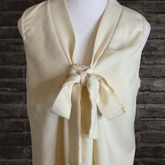 ✨ Poema Ivory Sleeveless Bow Tie Blouse - Size L - Picture 5 of 8